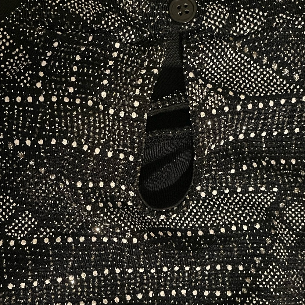 10/12 Crop Top- Juniors will fit- Shiny Black Crop Top